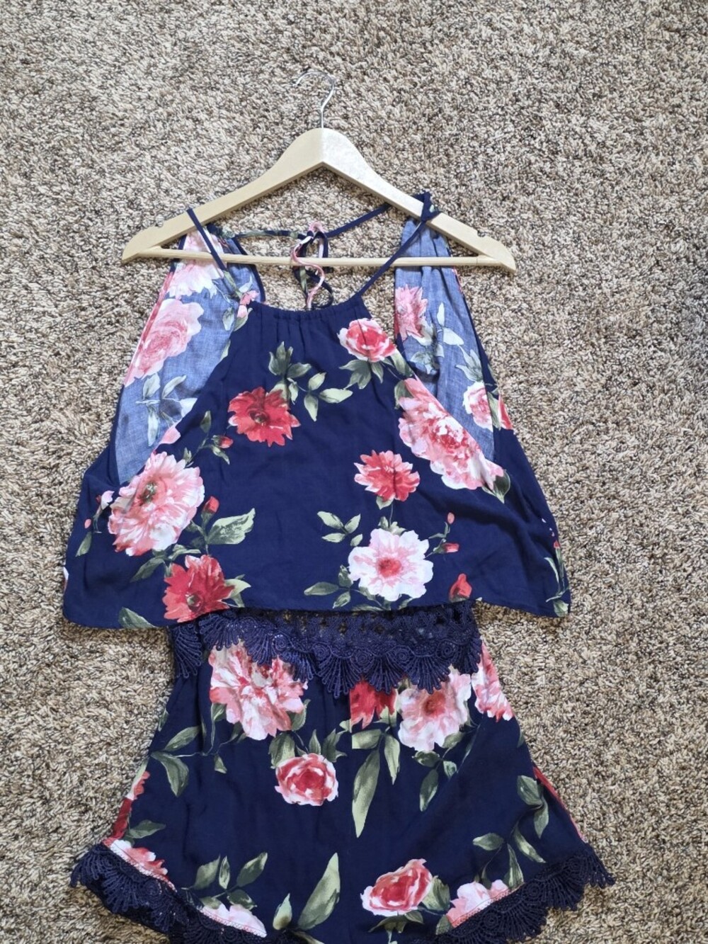 Forever 21 Floral Crochet Trim Backless Romper – Women’s Large